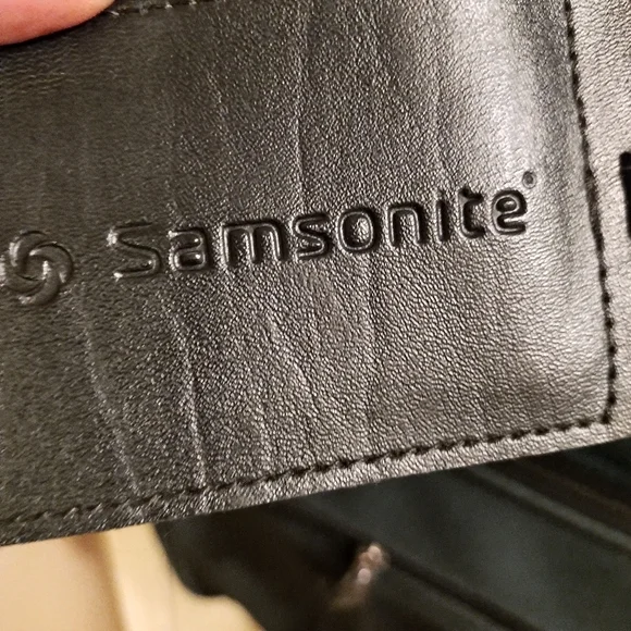 SAMSONITE LUGGAGE